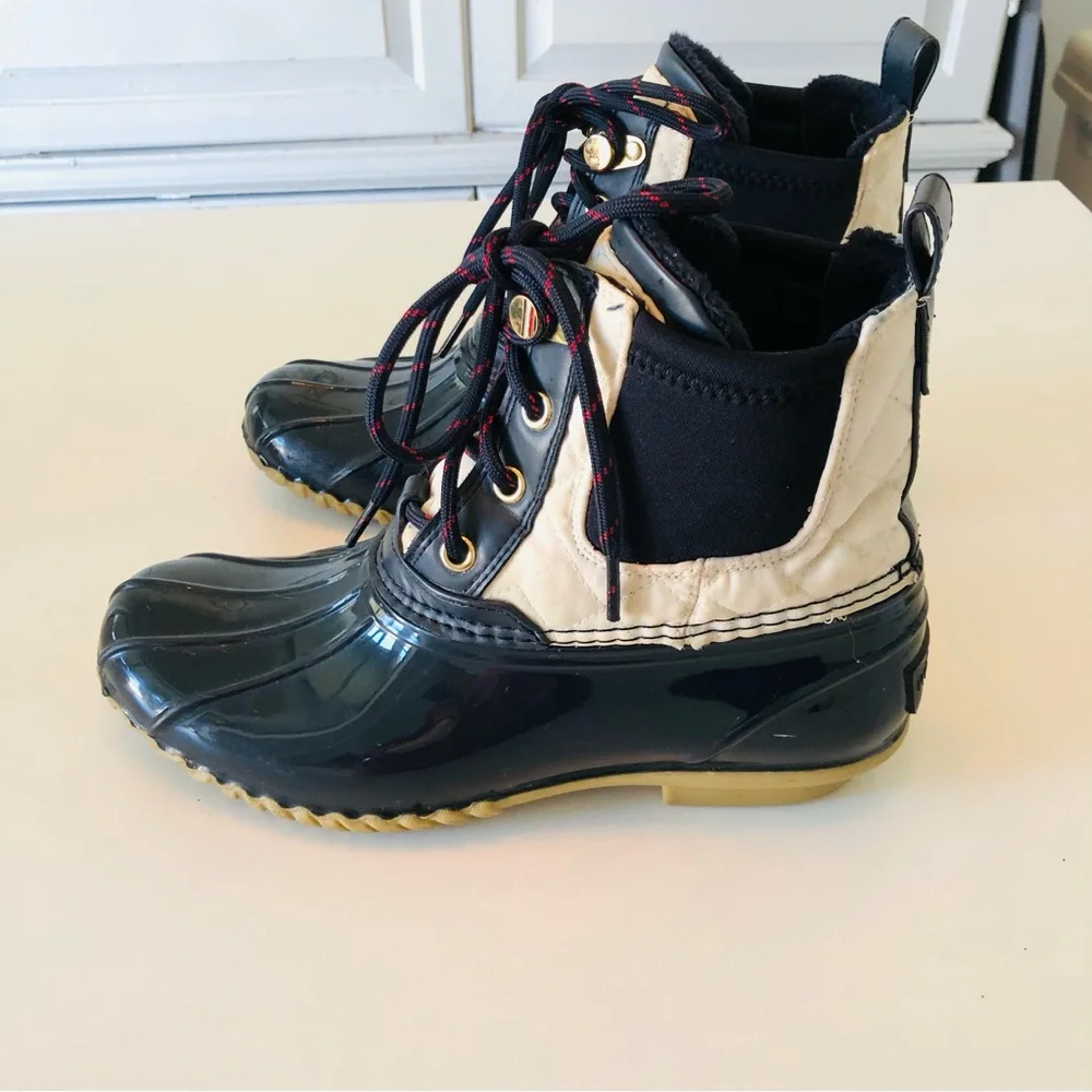 Tommy Hilfiger Hada Duck Boots Women’s 7 Navy White Faux Fur Rain Snow